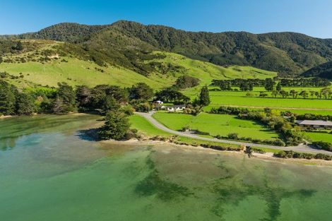 Photo of property in 5804 Kenepuru Road, Waitaria Bay, Picton, 7282