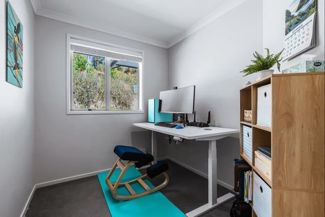 Photo of property in 90 Dalmore Way, Acacia Bay, Taupo, 3385