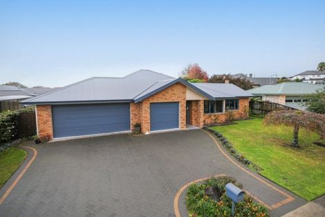 Photo of property in 68 Cairns Crescent, Rototuna, Hamilton, 3210