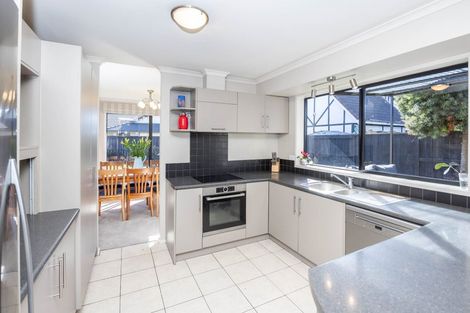 Photo of property in 31 Nielsen Gardens, Rototuna, Hamilton, 3210
