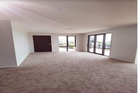 Photo of property in 14 Woodridge Drive, Stanmore Bay, Whangaparaoa, 0932