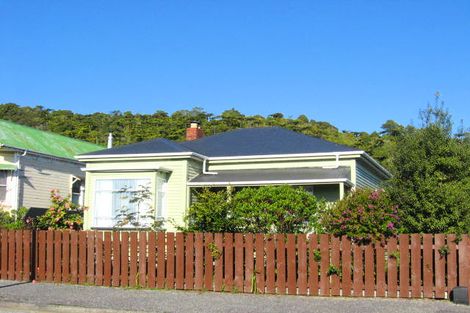 Photo of property in 13 Perotti Street, Greymouth, 7805