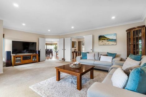 Photo of property in 25 Emyvalie Place, Dannemora, Auckland, 2016