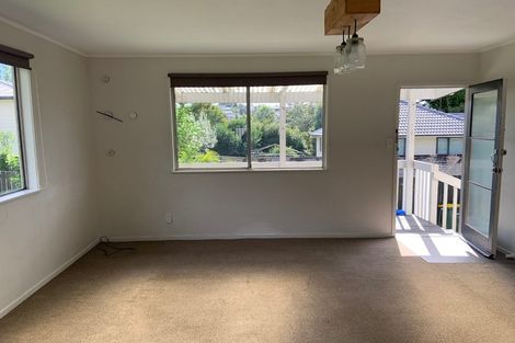 Photo of property in 2/26 Ludlow Terrace, Totara Vale, Auckland, 0627