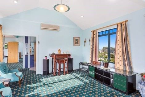 Photo of property in 6 Highgrove, Saint Clair, Dunedin, 9012