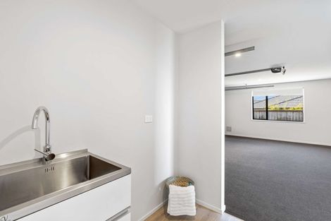 Photo of property in 7 Brian Cowley Place, Tuakau, 2121