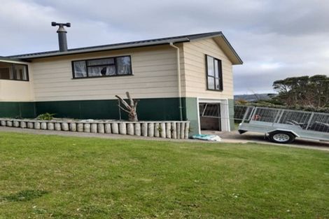 Photo of property in 142 Mark Avenue, Grenada Village, Wellington, 6037