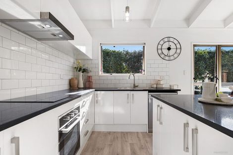 Photo of property in 7/35 Swanson Road, Henderson, Auckland, 0610