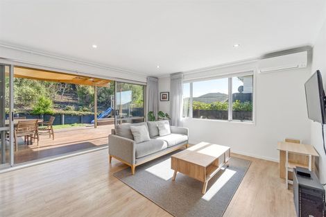 Photo of property in 5 Tirohanga Crescent, Stanmore Bay, Whangaparaoa, 0932