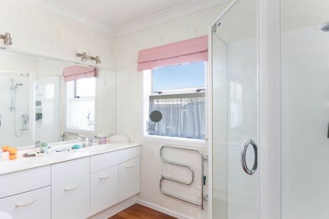 Photo of property in 43 Ngamotu Road, Hilltop, Taupo, 3330