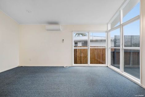 Photo of property in 29 Harrington Road, Henderson, Auckland, 0610