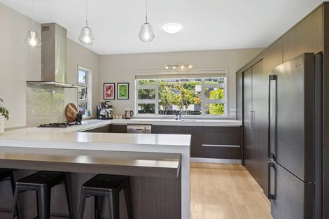 Photo of property in 32 Redwood Crescent, Hurdon, New Plymouth, 4310