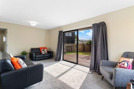 Photo of property in 2/5 Bolina Crescent, Pakuranga, Auckland, 2010