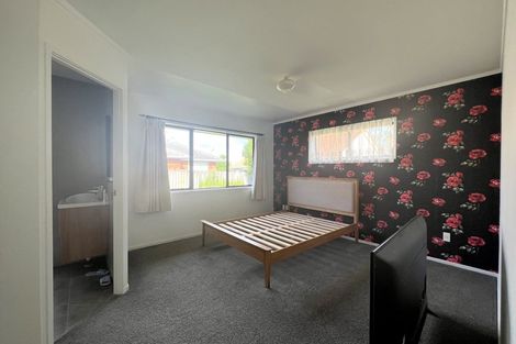 Photo of property in 1/25 Millhouse Drive, Northpark, Auckland, 2013