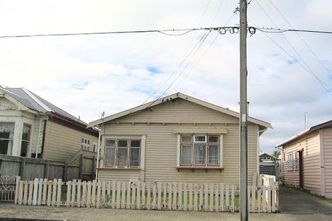 Photo of property in 22 Bolton Street, Petone, Lower Hutt, 5012
