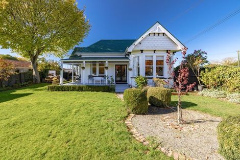 Photo of property in 12 Tyrone Street, Belfast, Christchurch, 8051