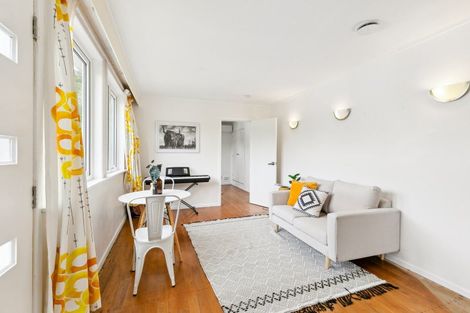 Photo of property in 27 Hathaway Avenue, Karori, Wellington, 6012