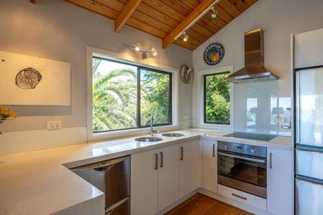 Photo of property in 31a Miro Road, Palm Beach, Waiheke Island, 1081