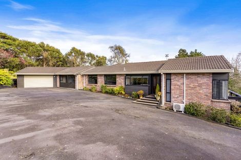 Photo of property in 231 Kaipara Road, Papakura, 2582