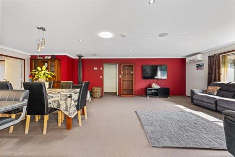 Photo of property in 1 Warren Fisher Grove, Rangatira Park, Taupo, 3330