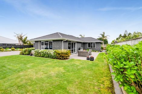 Photo of property in 15 Keene Drive, Bell Block, New Plymouth, 4312