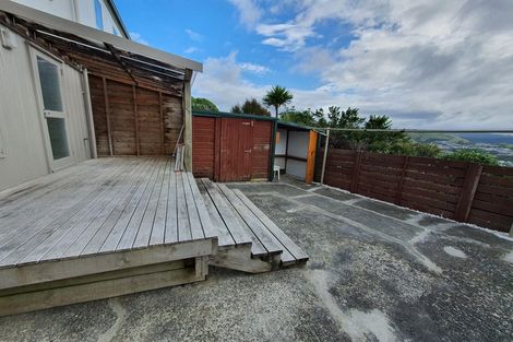 Photo of property in 10 Hollydale Grove, Churton Park, Wellington, 6037