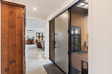 Photo of property in 11 Smith Street, Lepperton, New Plymouth, 4373