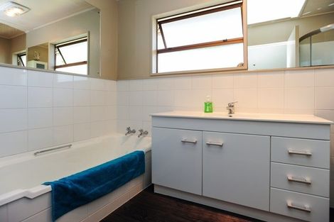 Photo of property in 21 Mchardy Street, Havelock North, 4130