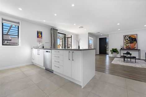 Photo of property in 14 Branca Close, Fitzroy, Hamilton, 3206