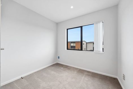 Photo of property in 7 Meritage Lane, Te Atatu South, Auckland, 0610