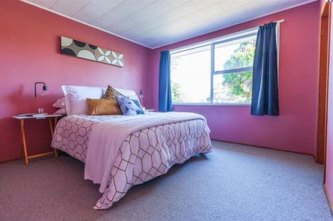 Photo of property in 80 Crawford Avenue, Mangere Bridge, Auckland, 2022