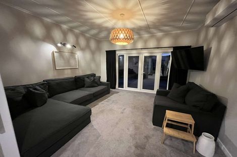 Photo of property in 10 Byron Street, Petone, Lower Hutt, 5012