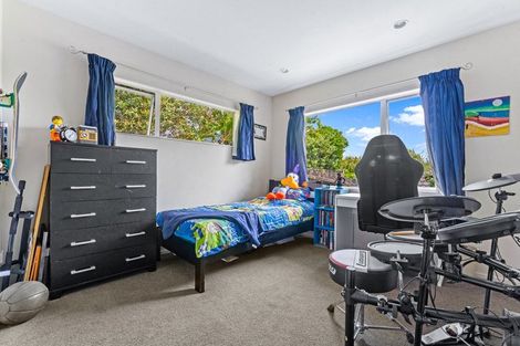 Photo of property in 57a Lavery Place, Sunnynook, Auckland, 0632