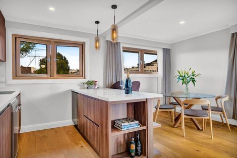 Photo of property in 3/29 Paritai Drive, Orakei, Auckland, 1071