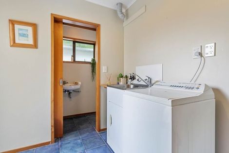 Photo of property in 23 Horotutu Road, Greenlane, Auckland, 1061
