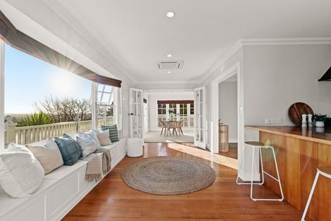 Photo of property in 77 Valley Road, Cashmere, Christchurch, 8022
