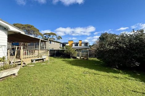 Photo of property in 38 Larissa Avenue, Henderson, Auckland, 0610
