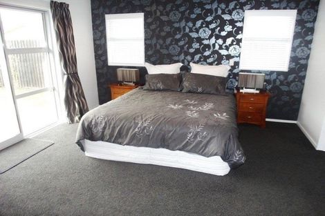 Photo of property in 10 Waipara Street, Cracroft, Christchurch, 8025