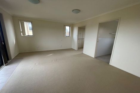 Photo of property in 28 Greenbough Lane, Greenhithe, Auckland, 0632