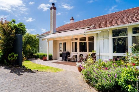 Photo of property in 61 Drivers Road, Maori Hill, Dunedin, 9010