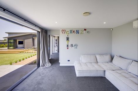 Photo of property in 68 Mcelwee Street, Jervoistown, Napier, 4112
