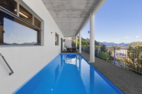 Photo of property in 26 Gravesend Place, Picton, 7220