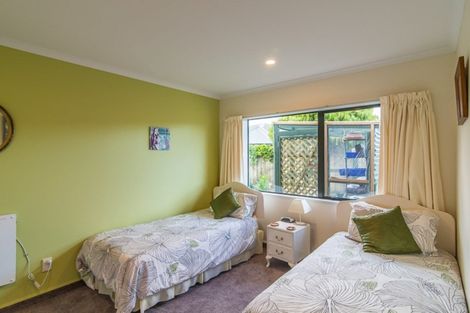 Photo of property in 20 Harry Shaw Way, Raumati South, Paraparaumu, 5032