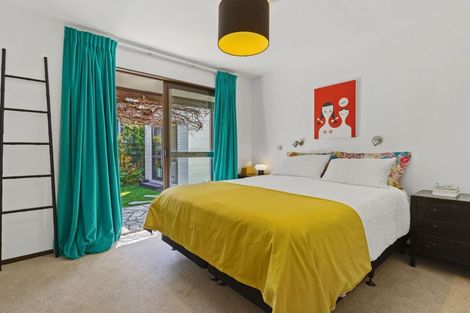 Photo of property in 1/31 Main Road, Redcliffs, Christchurch, 8081