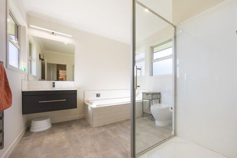 Photo of property in 60 Beechwood Road, Feilding, 4779
