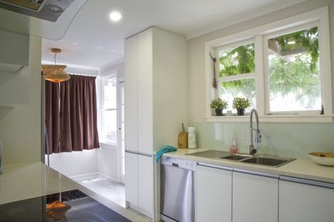 Photo of property in 104a Lake Road, Belmont, Auckland, 0622