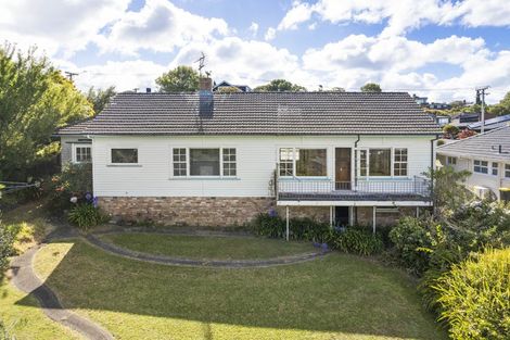 Photo of property in 57 Parkhill Road, Mellons Bay, Auckland, 2014