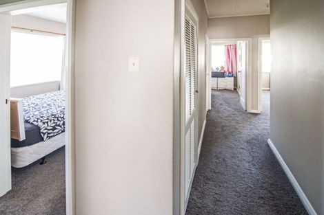 Photo of property in 11 Mcgregor Crescent, Masterton, 5810