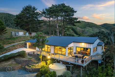 Photo of property in 1142 Paekakariki Hill Road, Paekakariki Hill, Porirua, 5381