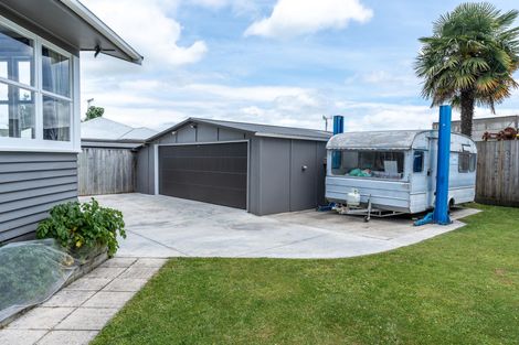 Photo of property in 16 Filmer Place, Melville, Hamilton, 3206